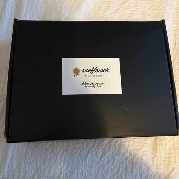Brand new postpartum recovery box - Picture 3 of 5